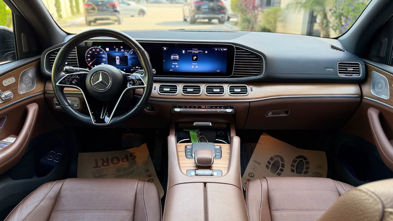 مرسيدس GLE450e ترخيص 2023 - صورة 16 من 30