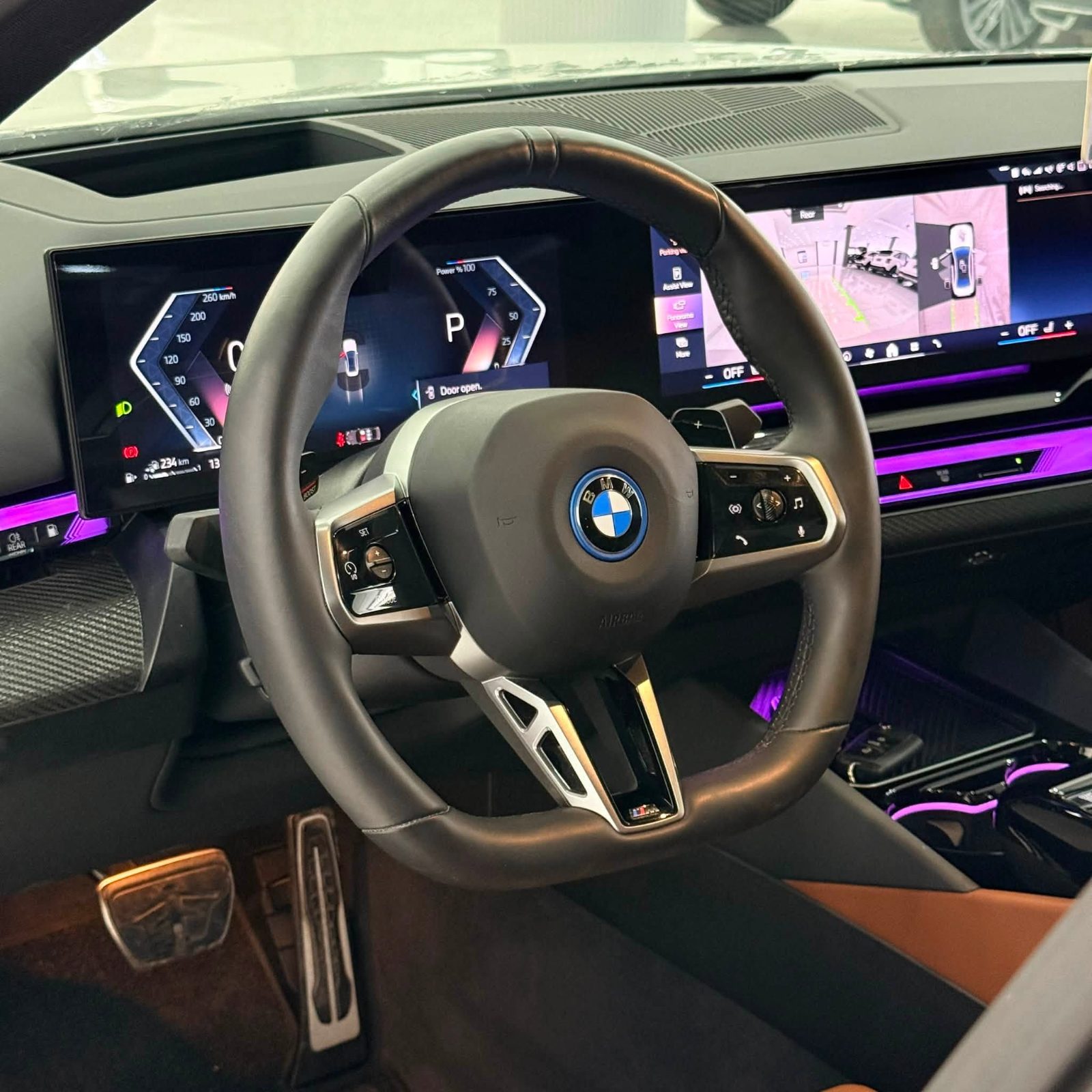 BMW 530e M//PAKIT PROO NIGHT PAKIT - صورة 29 من 30