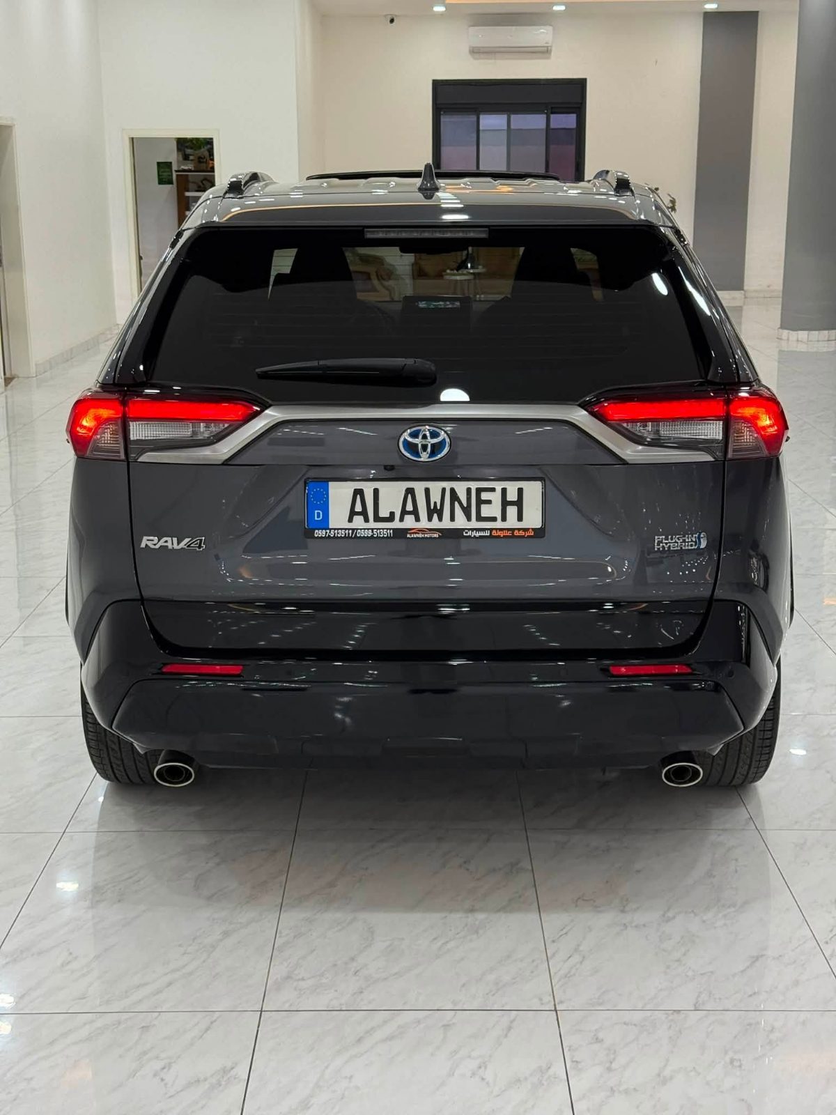 TOYOTA RAV 4 PLUG IN HYBRID STYLE - صورة 6 من 28