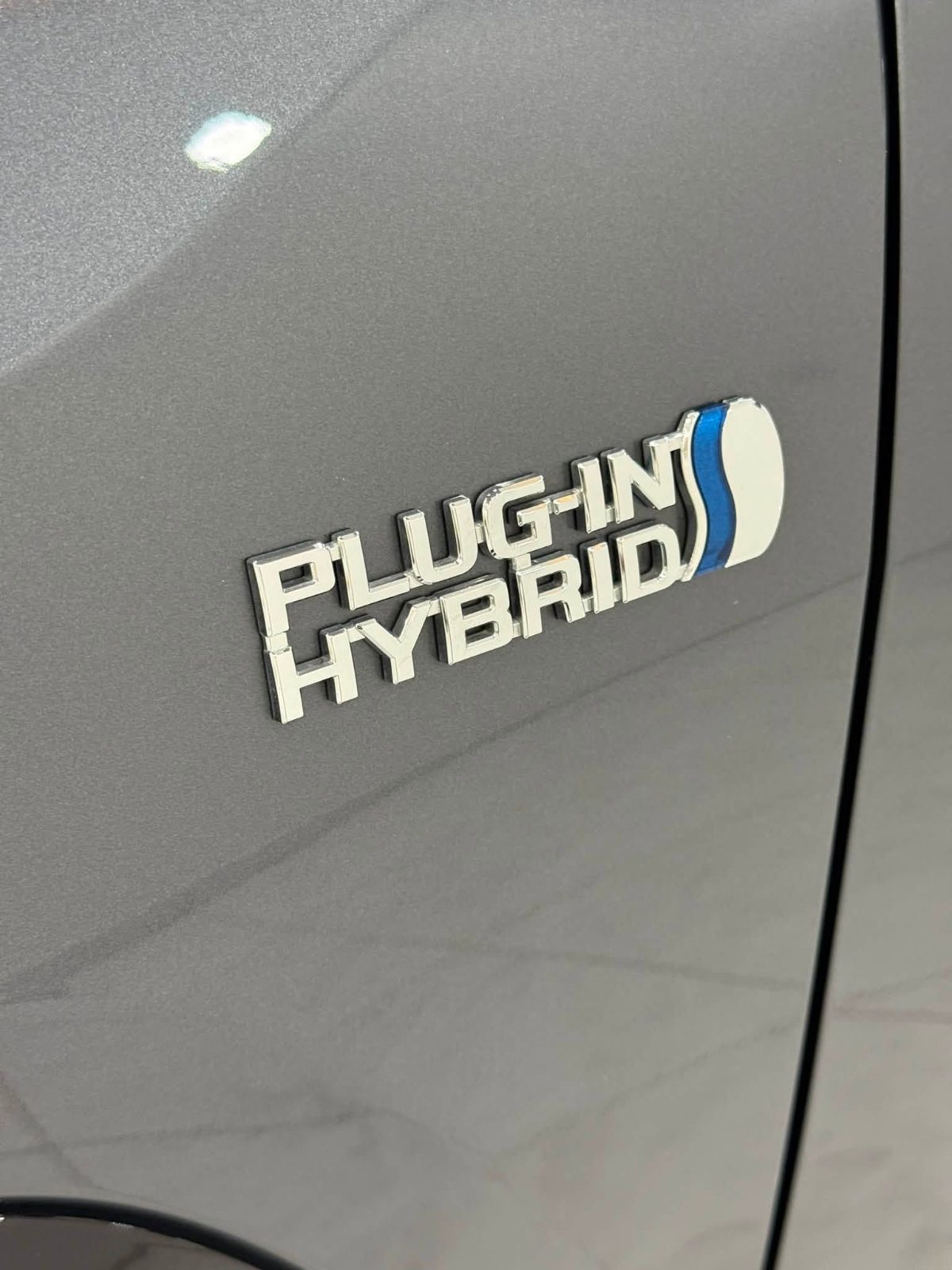 TOYOTA RAV 4 PLUG IN HYBRID STYLE - صورة 12 من 28