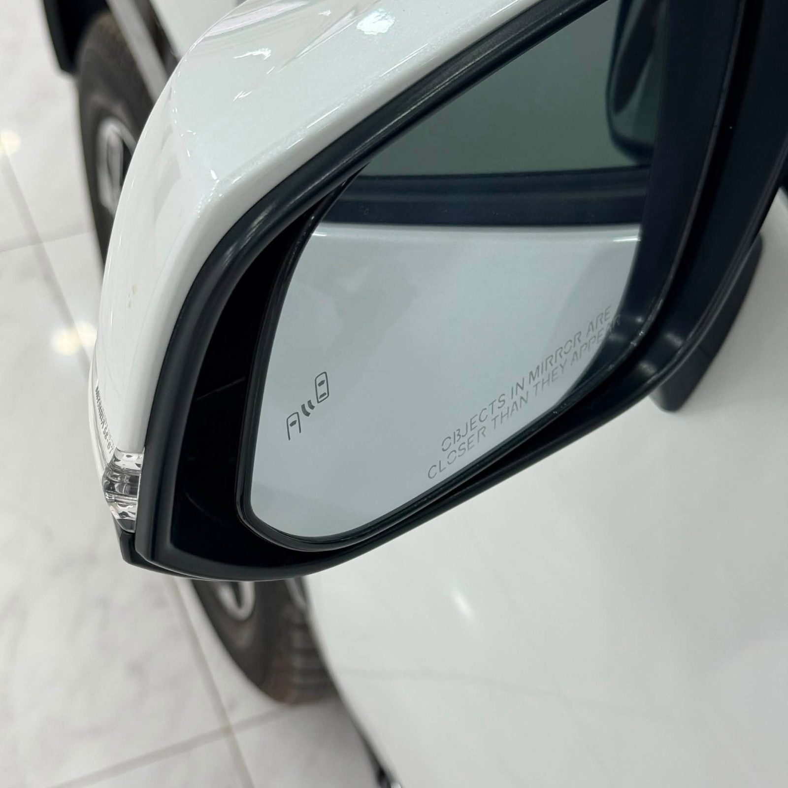 TOYOTA RAV 4 PLUG IN HYBRID STYLE - صورة 9 من 27