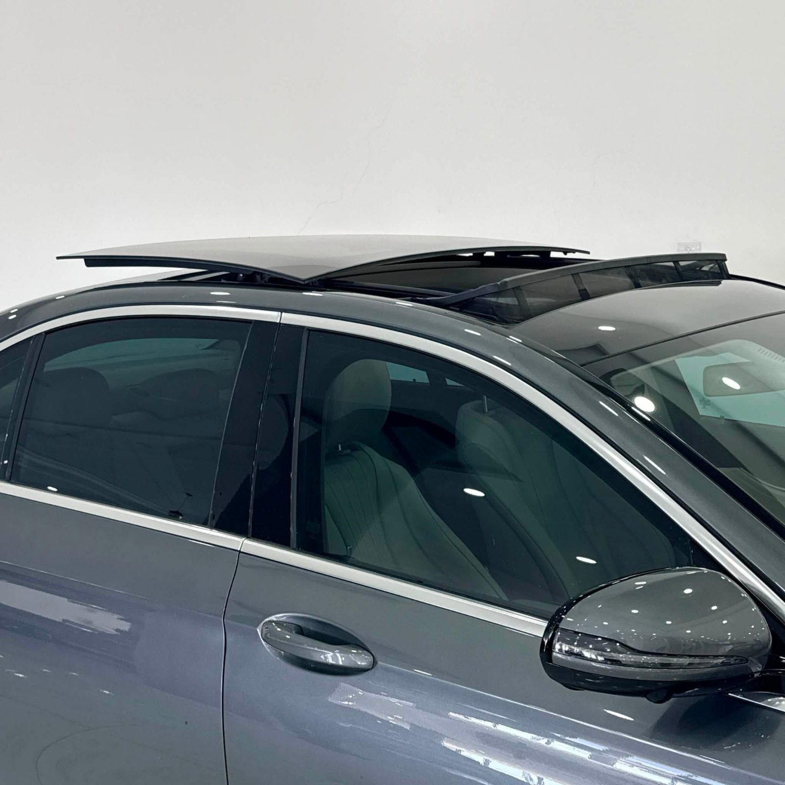 MERCEDES BENZ E200 AMG PAKIT - صورة 4 من 19