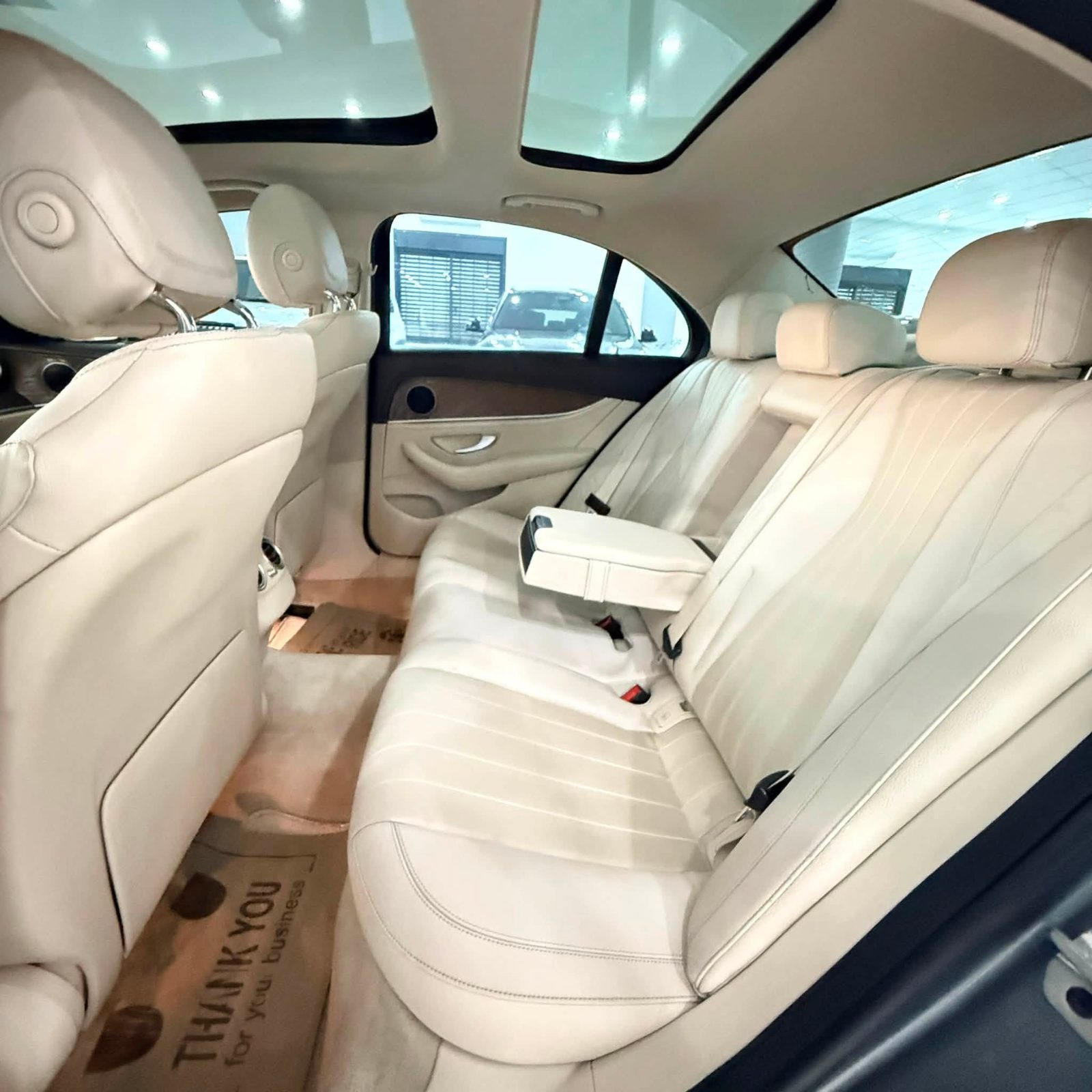 MERCEDES BENZ E200 AMG PAKIT - صورة 9 من 19