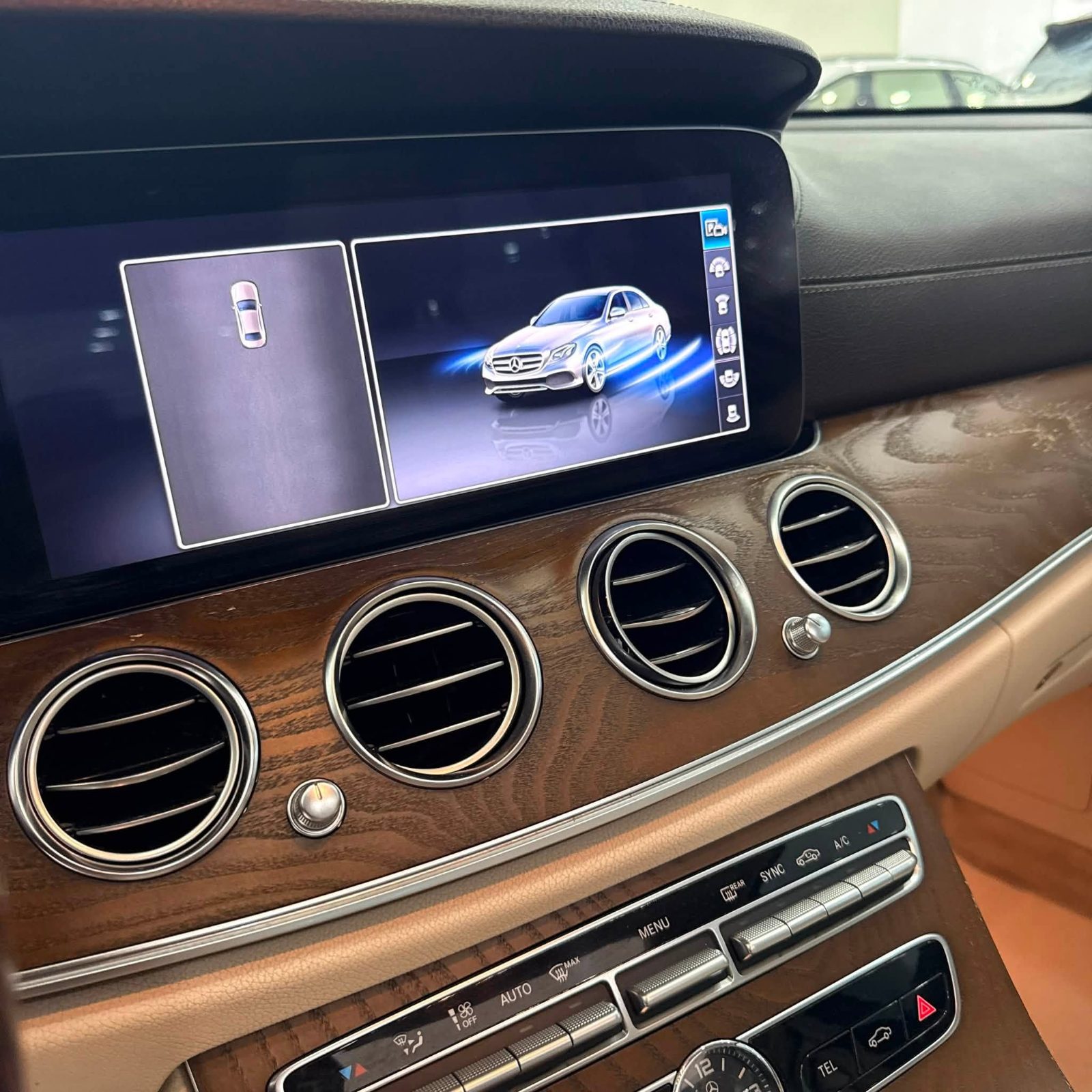 MERCEDES BENZ E200 AMG PAKIT - صورة 10 من 19