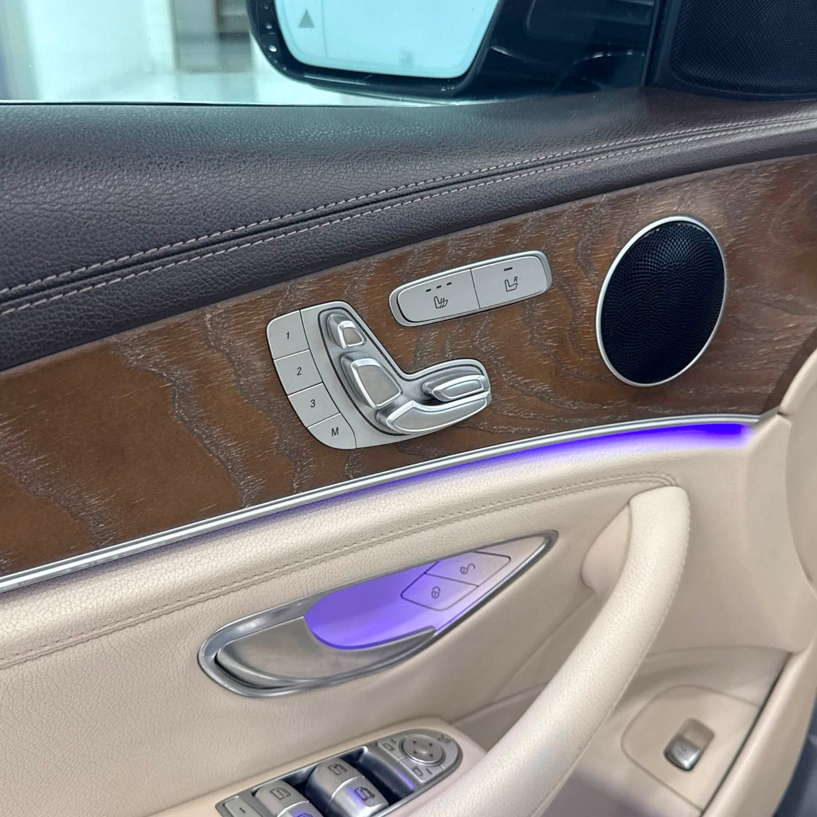 MERCEDES BENZ E200 AMG PAKIT - صورة 12 من 19