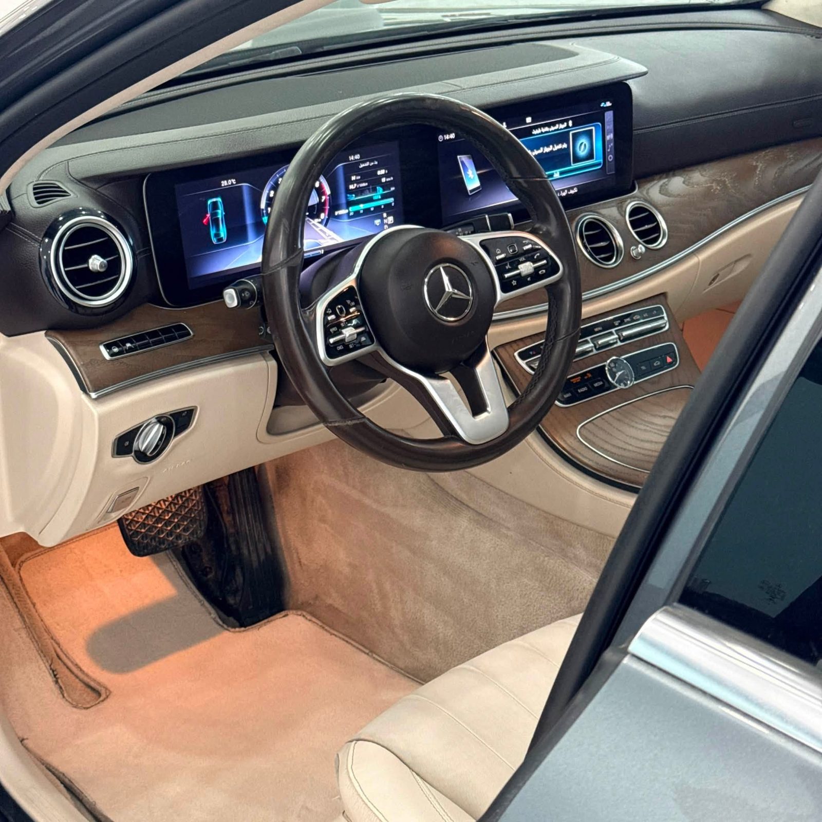 MERCEDES BENZ E200 AMG PAKIT - صورة 17 من 19