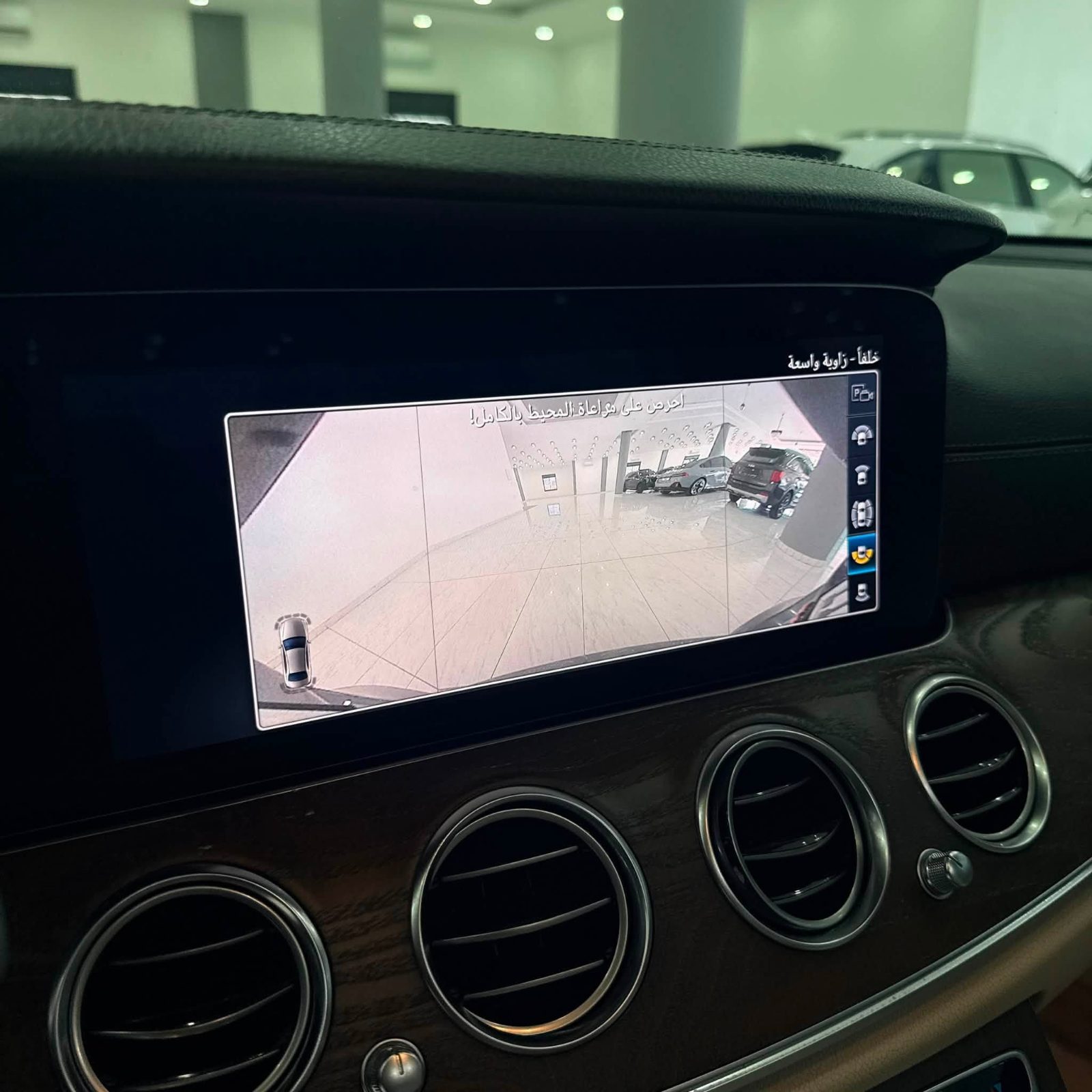 MERCEDES BENZ E200 AMG PAKIT - صورة 18 من 19