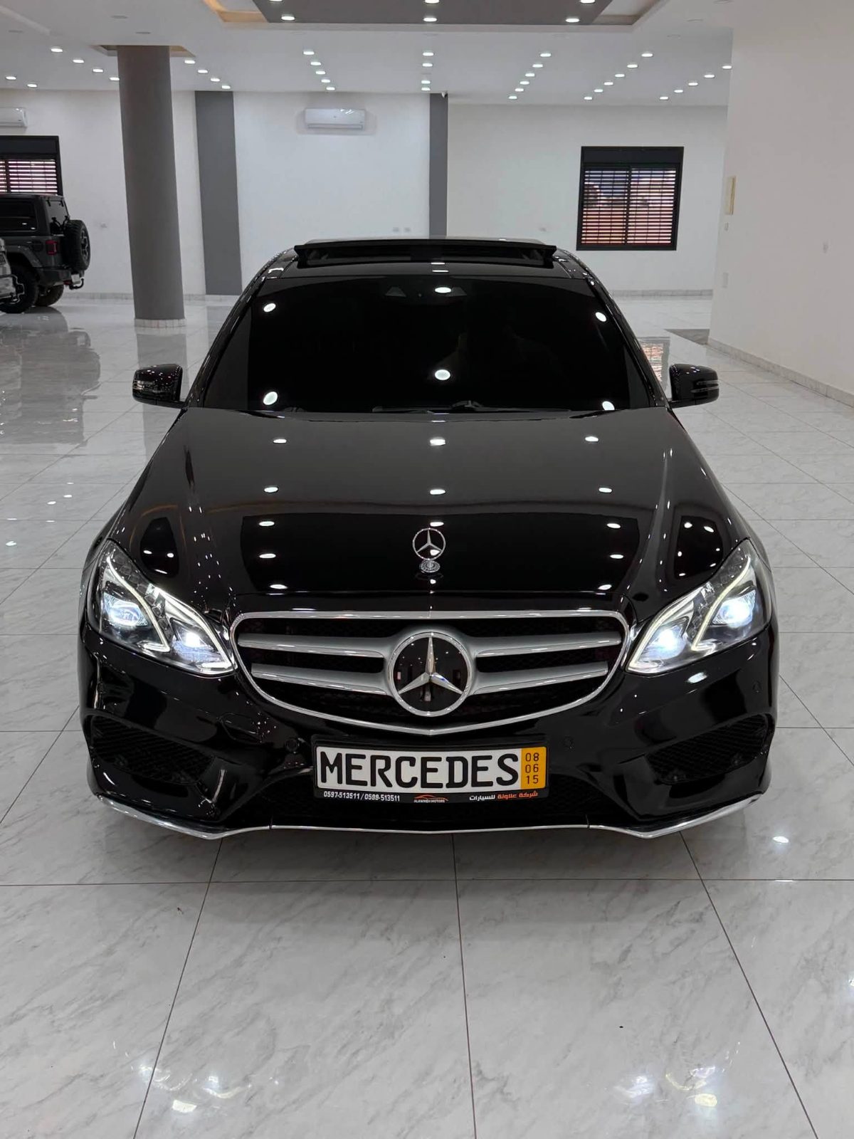 MERCEDES BENZ E200 AMG