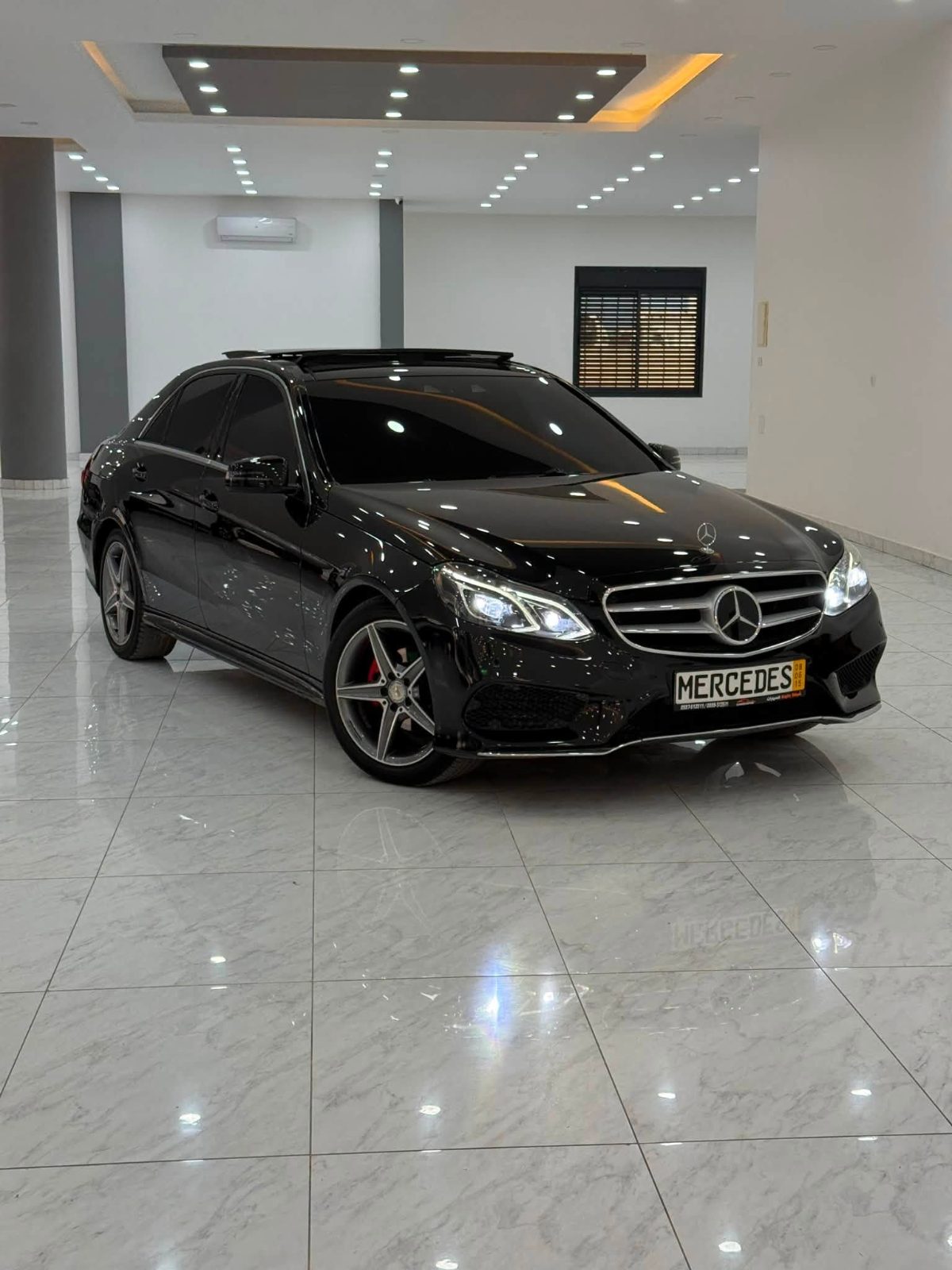 MERCEDES BENZ E200 AMG - صورة 3 من 15