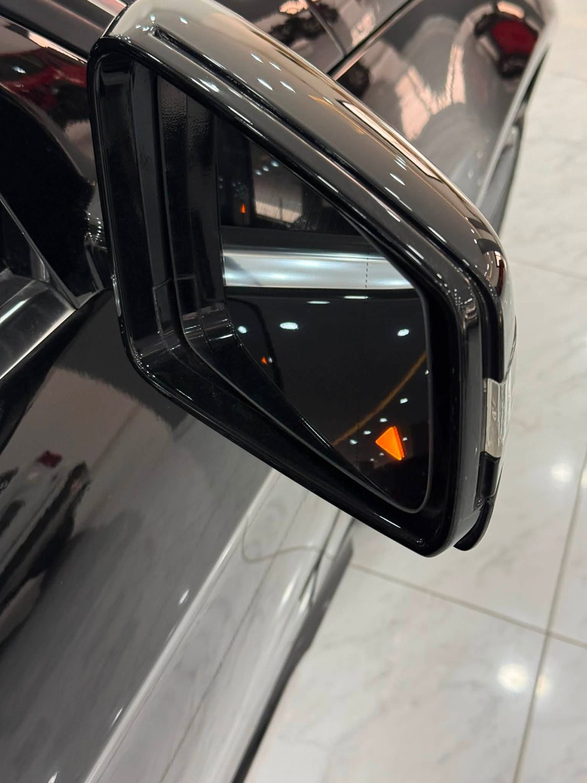 MERCEDES BENZ E200 AMG - صورة 12 من 15
