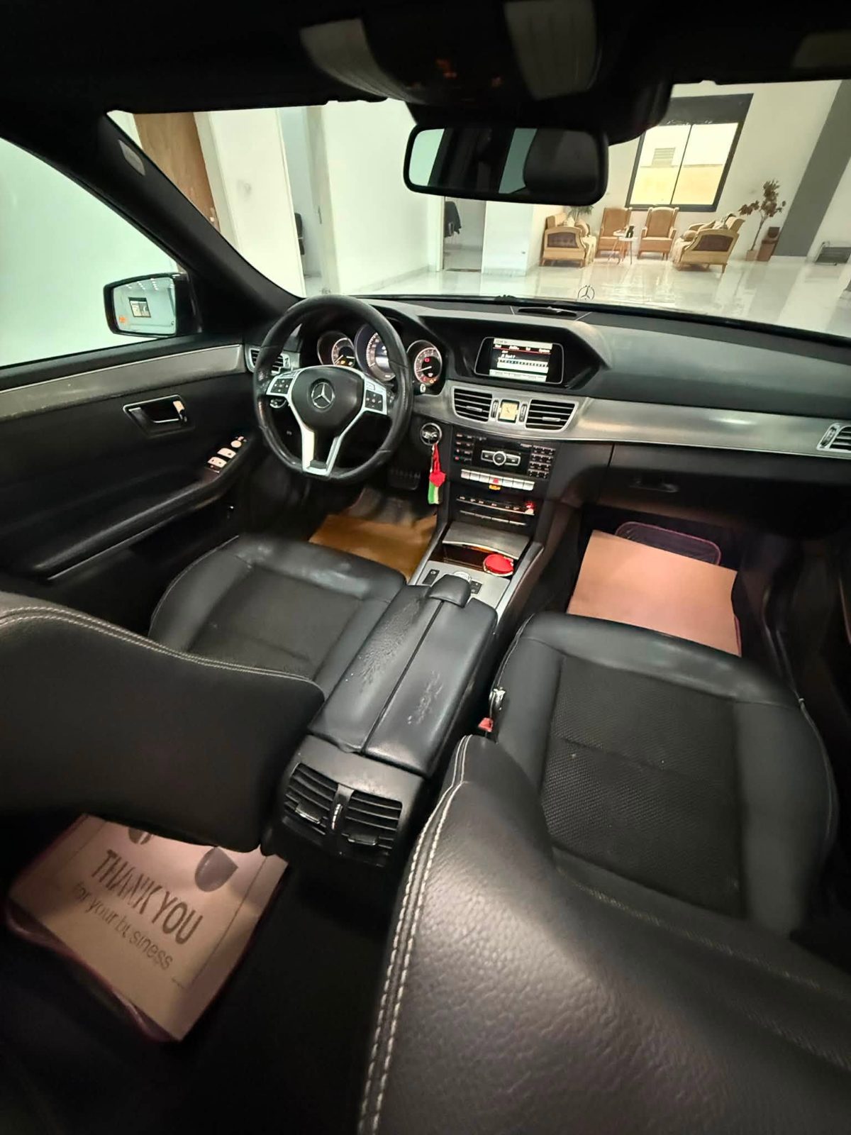 MERCEDES BENZ E200 AMG - صورة 14 من 15