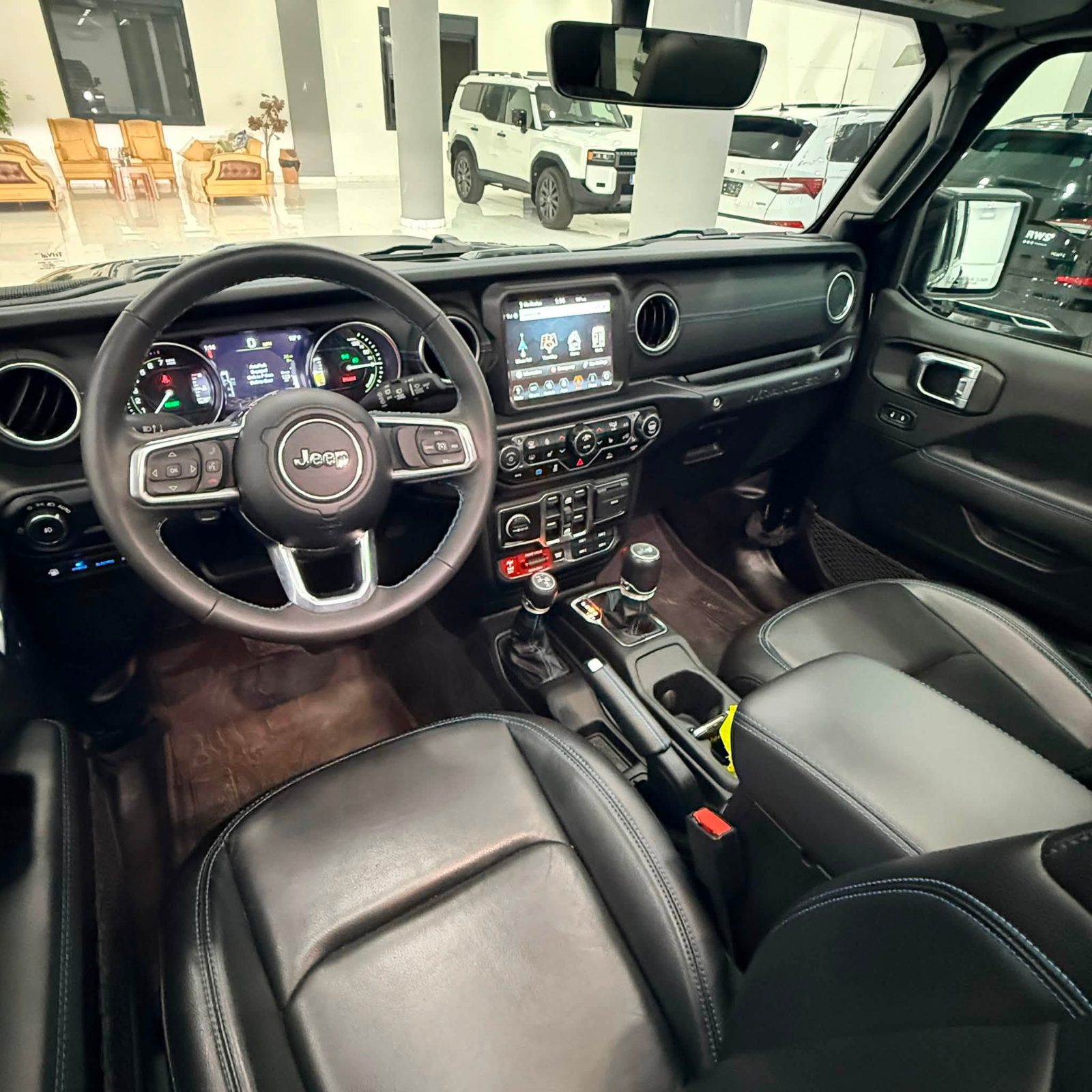 JEEP WRANGLER RUBICON HYBRID 4Xe - صورة 15 من 24