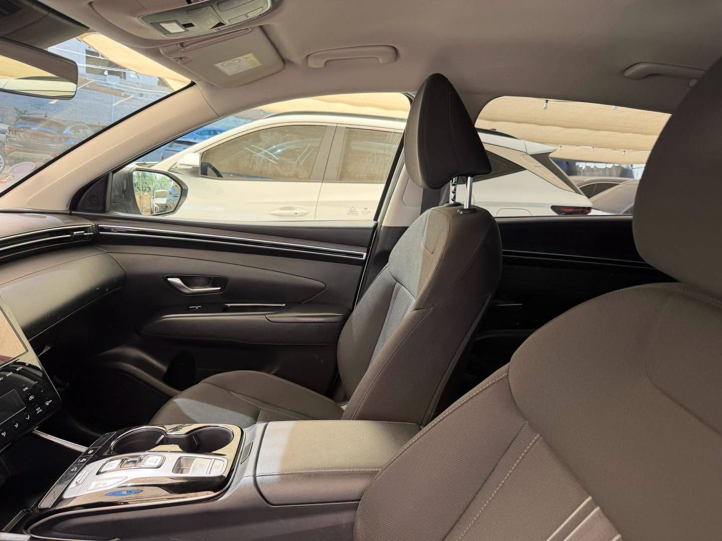 Hyundai Tucson 2023 دفع رباعي - صورة 8 من 10