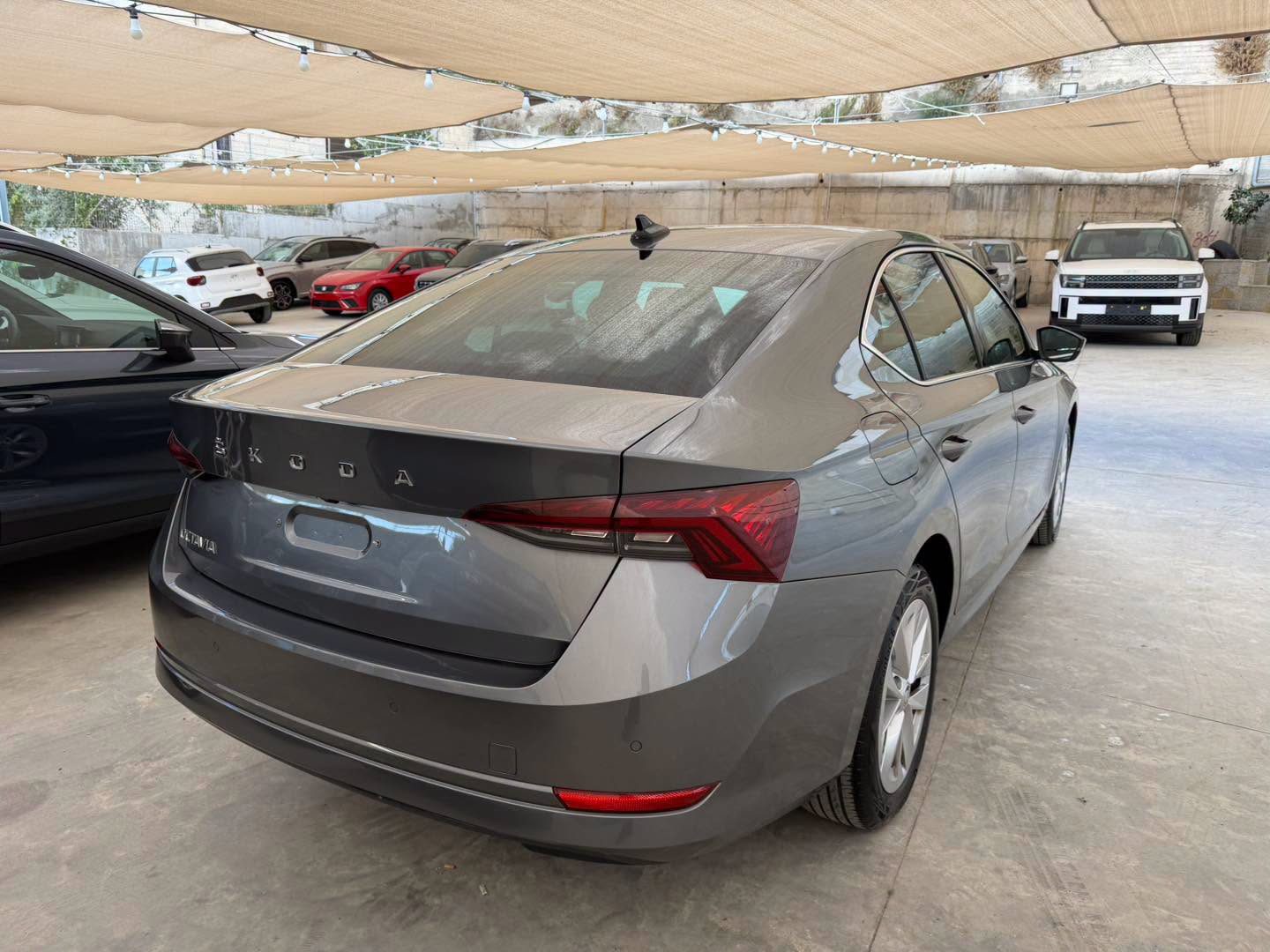 Skoda Octavia Limousine 2024 - صورة 5 من 13
